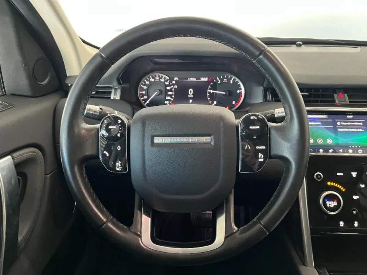 Land Rover Discovery Sport usata a Venezia (19)