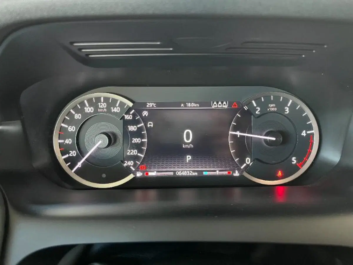 Land Rover Discovery Sport usata a Venezia (20)