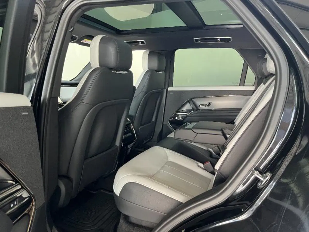 Land Rover Range Rover Sport usata a Venezia (13)