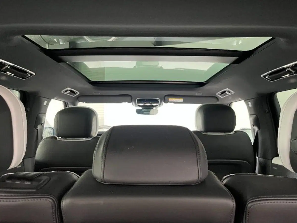 Land Rover Range Rover Sport usata a Venezia (15)