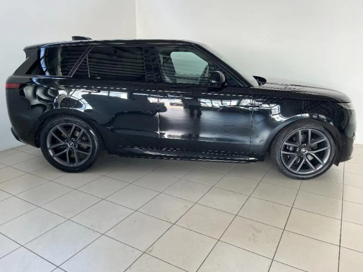Land Rover Range Rover Sport usata a Venezia (2)
