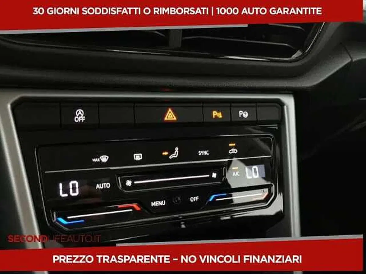Volkswagen T-Roc usata a Chieti (17)