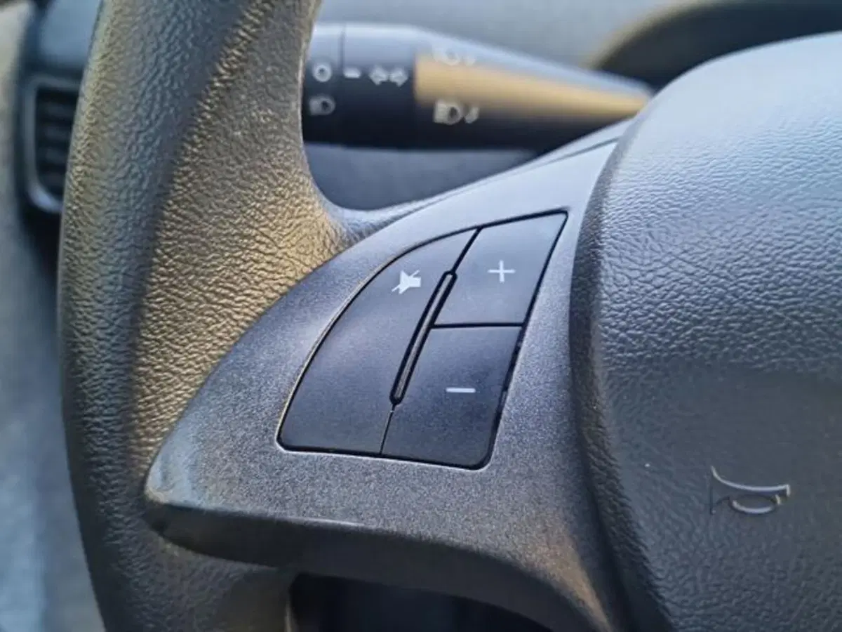 Lancia Ypsilon usata a Salerno (20)