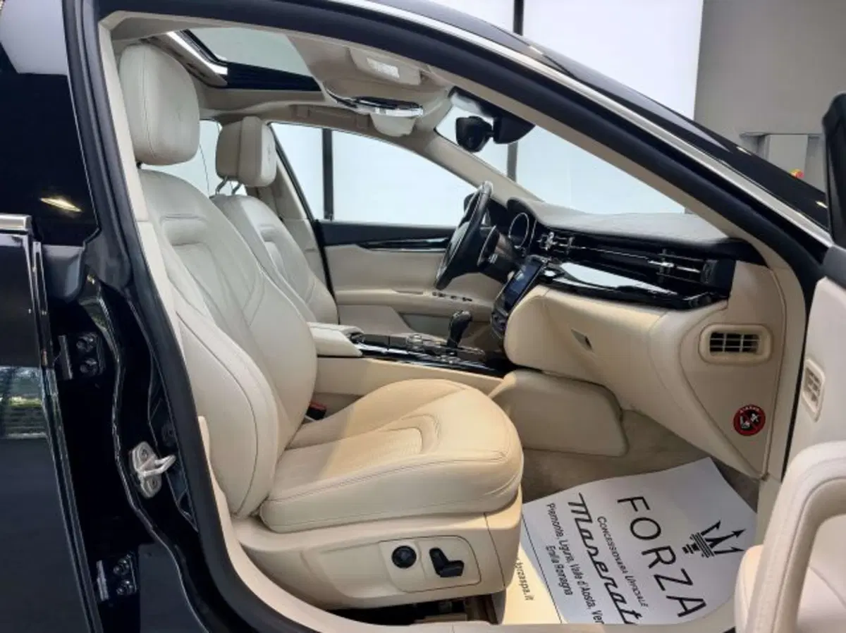 Maserati Quattroporte usata a Torino (12)