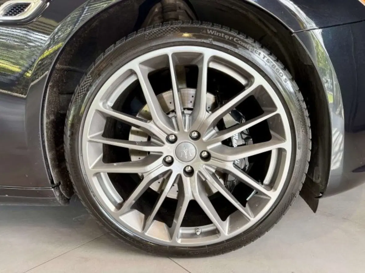 Maserati Quattroporte usata a Torino (4)