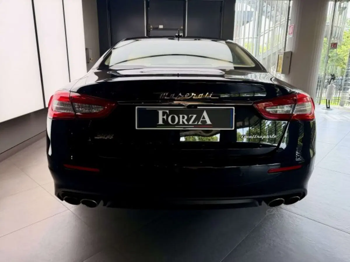 Maserati Quattroporte usata a Torino (7)