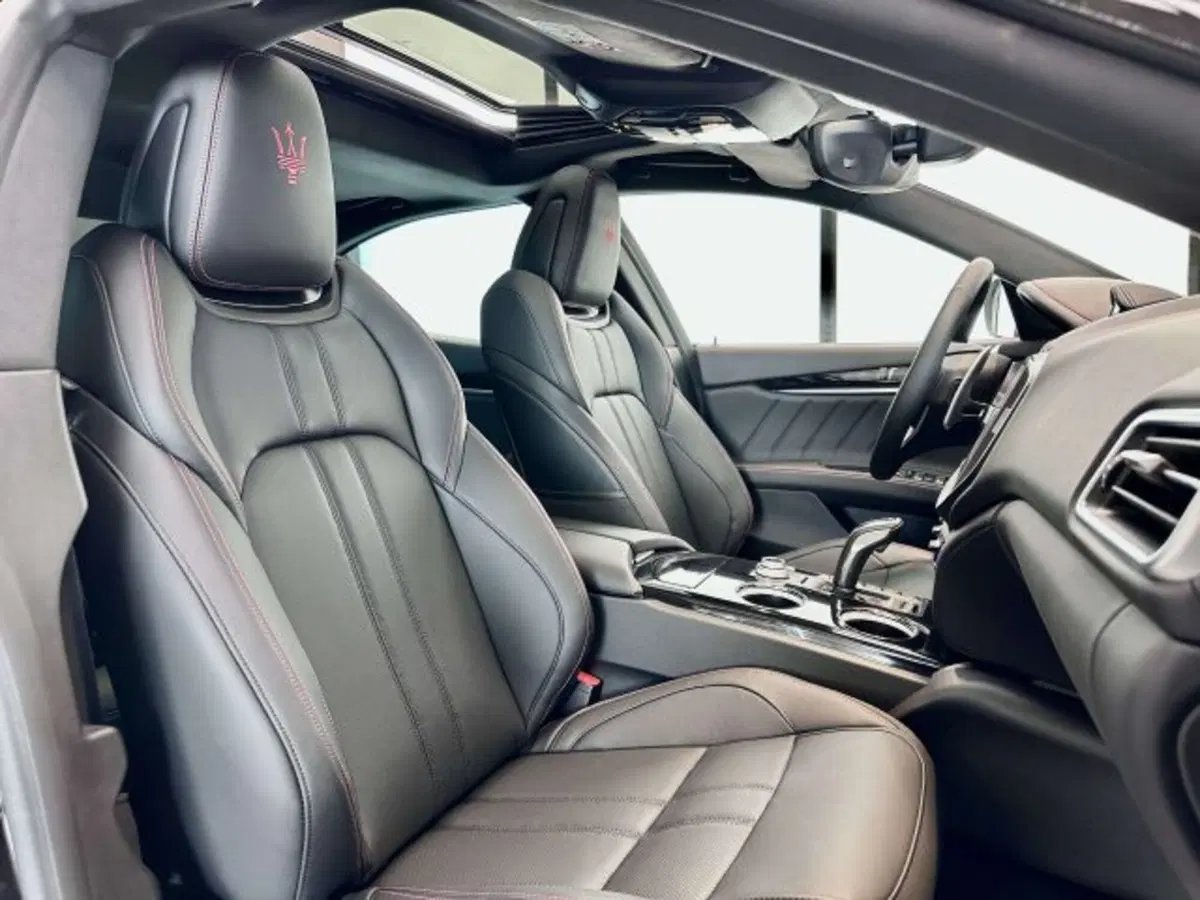 Maserati Ghibli nuova a Torino (14)