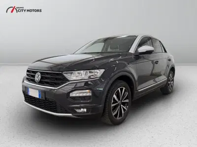 Volkswagen T-Roc 1.0 tsi Sport del 2021 usata a Monza
