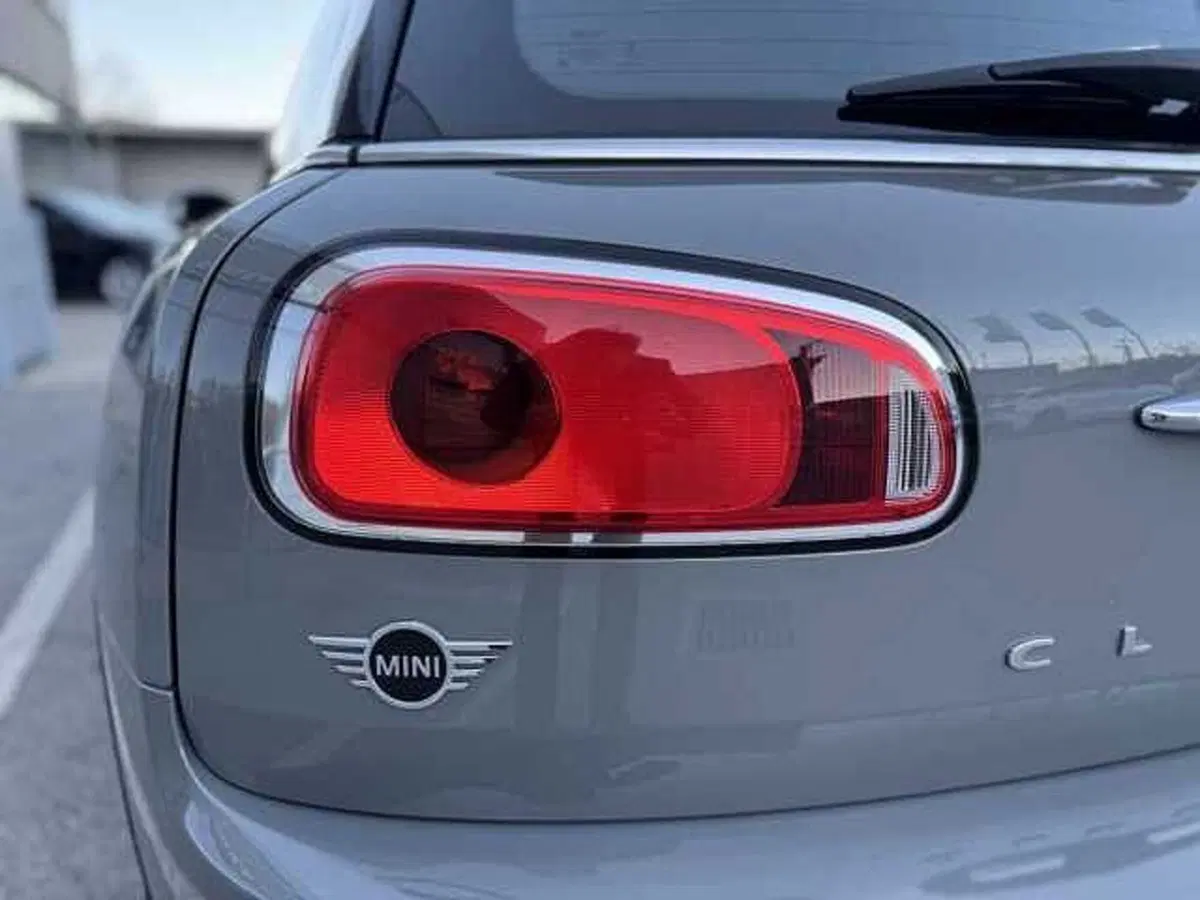 MINI Mini Clubman usata a Genova (14)