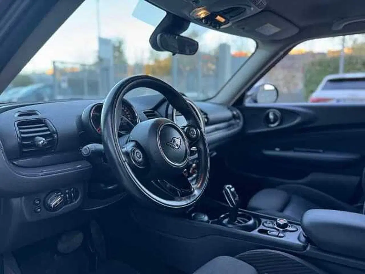 MINI Mini Clubman usata a Genova (9)