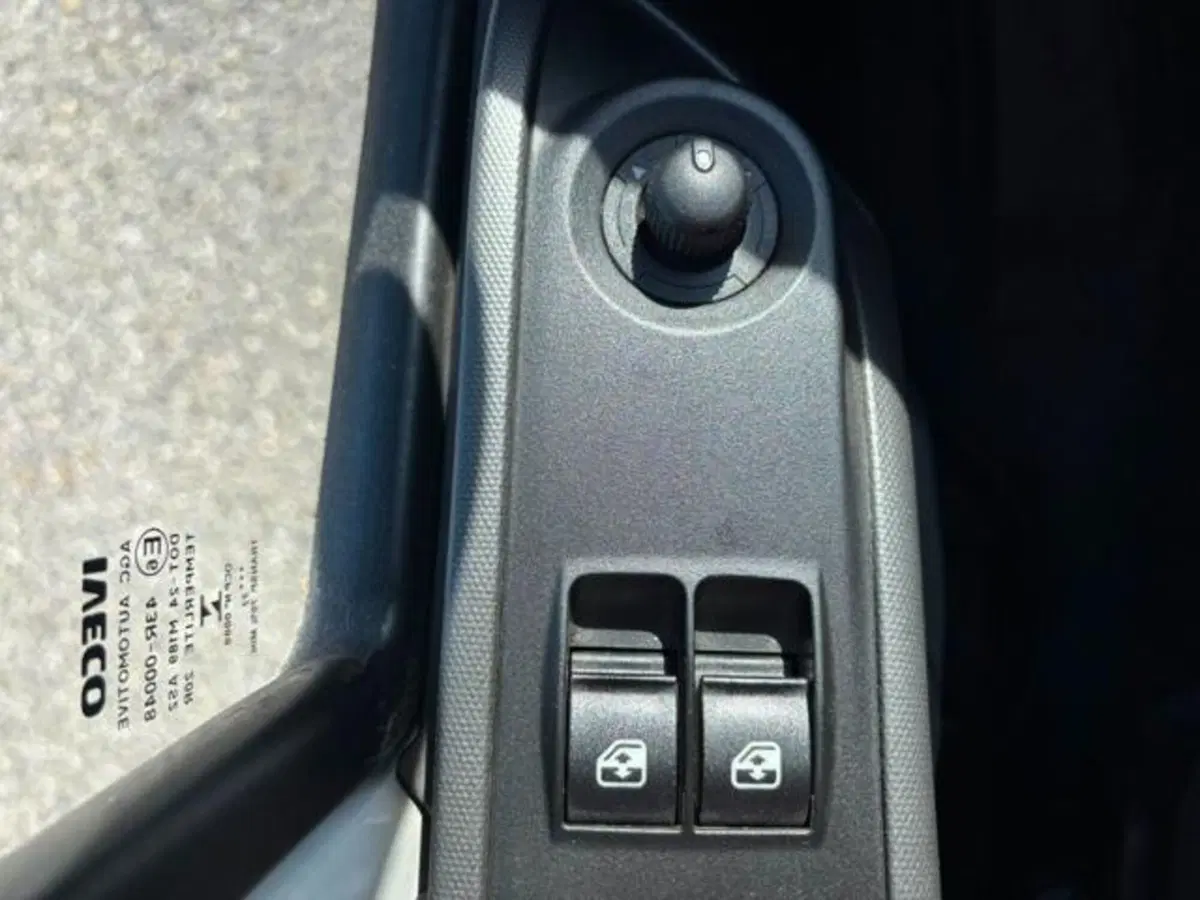 Iveco Daily Furgone usata a Brescia (13)