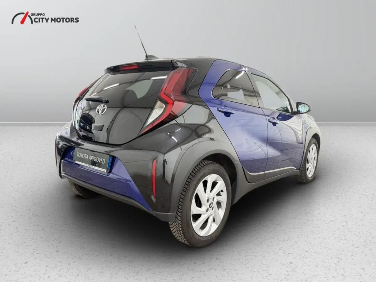 Toyota Aygo X usata a Monza e Brianza (7)