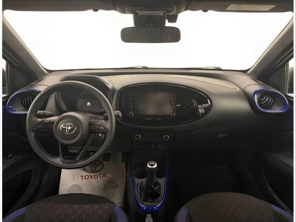 Toyota Aygo X usata a Monza e Brianza (9)