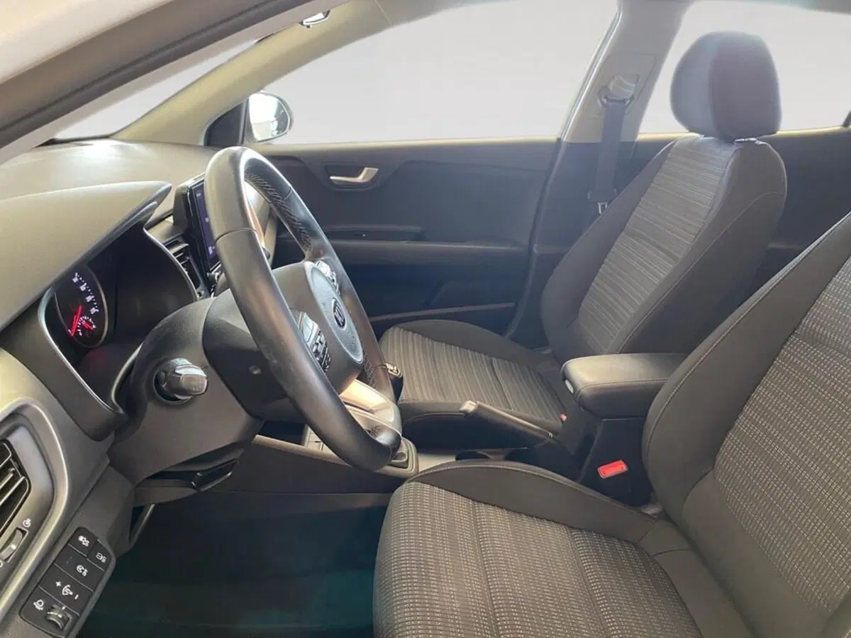 Kia Stonic usata a Torino (7)