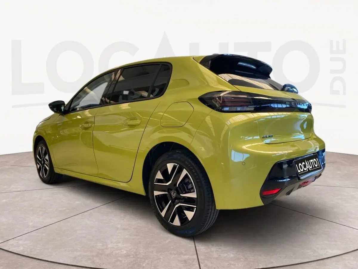 Peugeot 208 nuova a Torino (5)