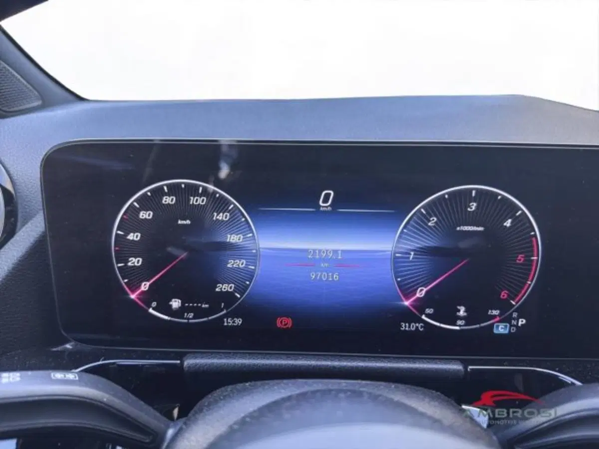 Mercedes-Benz GLA SUV usata a Perugia (13)