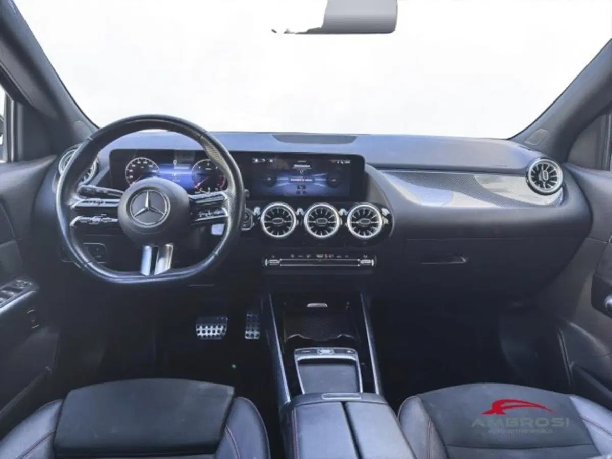 Mercedes-Benz GLA SUV usata a Perugia (15)
