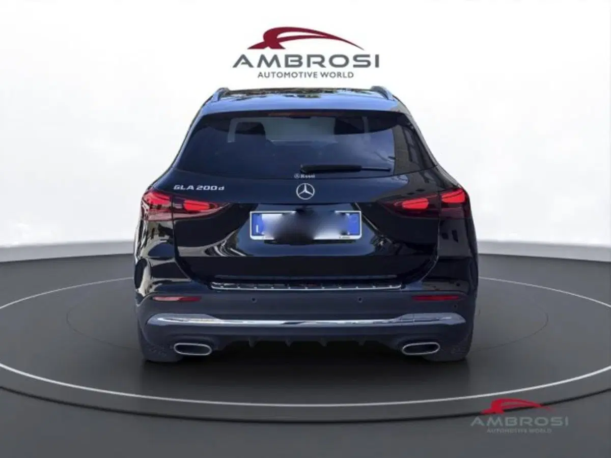 Mercedes-Benz GLA SUV usata a Perugia (8)
