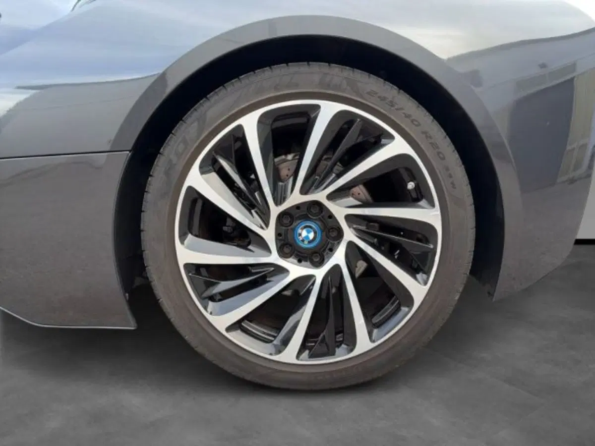 BMW i8 Coupé usata a Lecce (10)