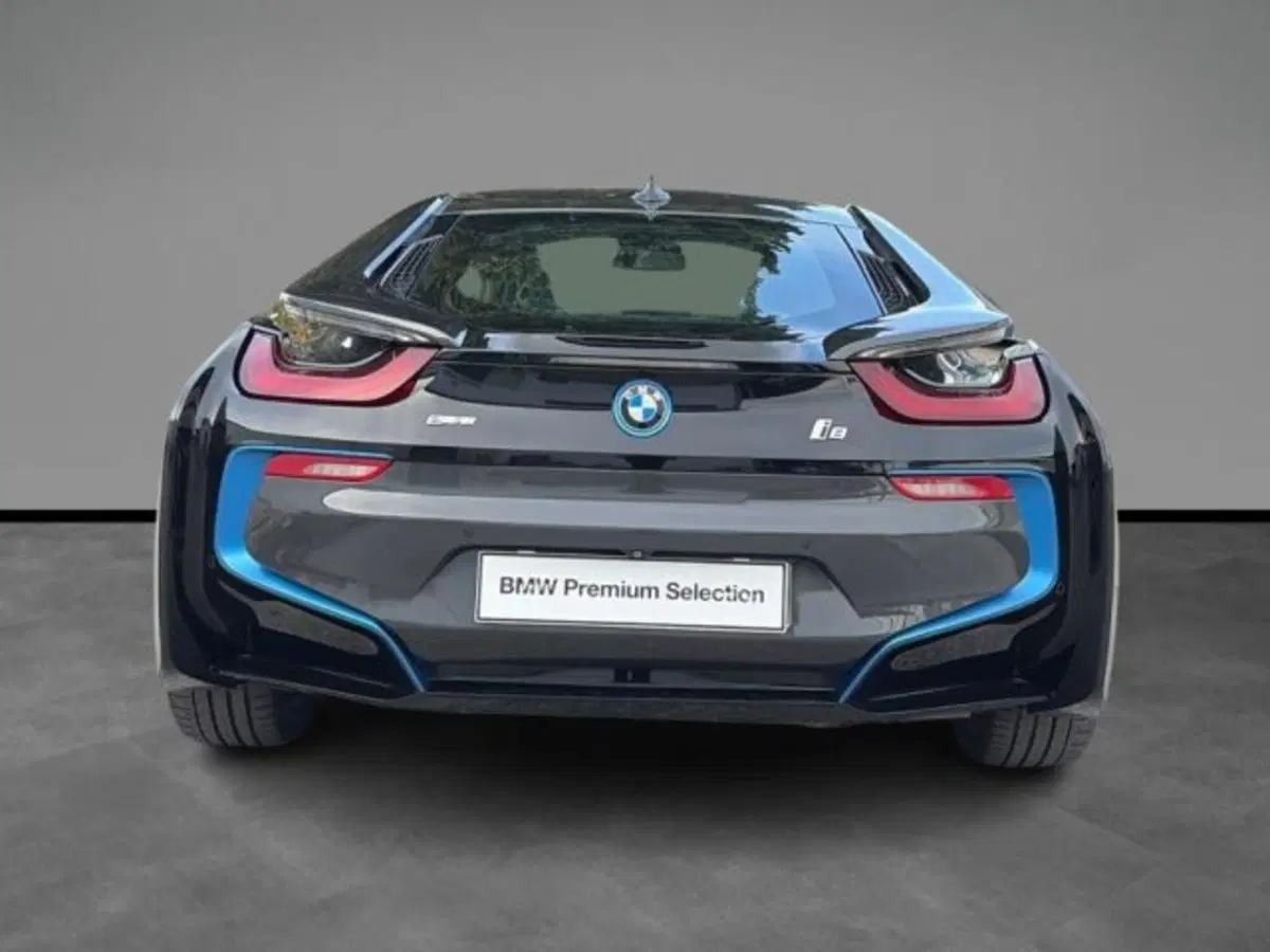 BMW i8 Coupé usata a Lecce (4)