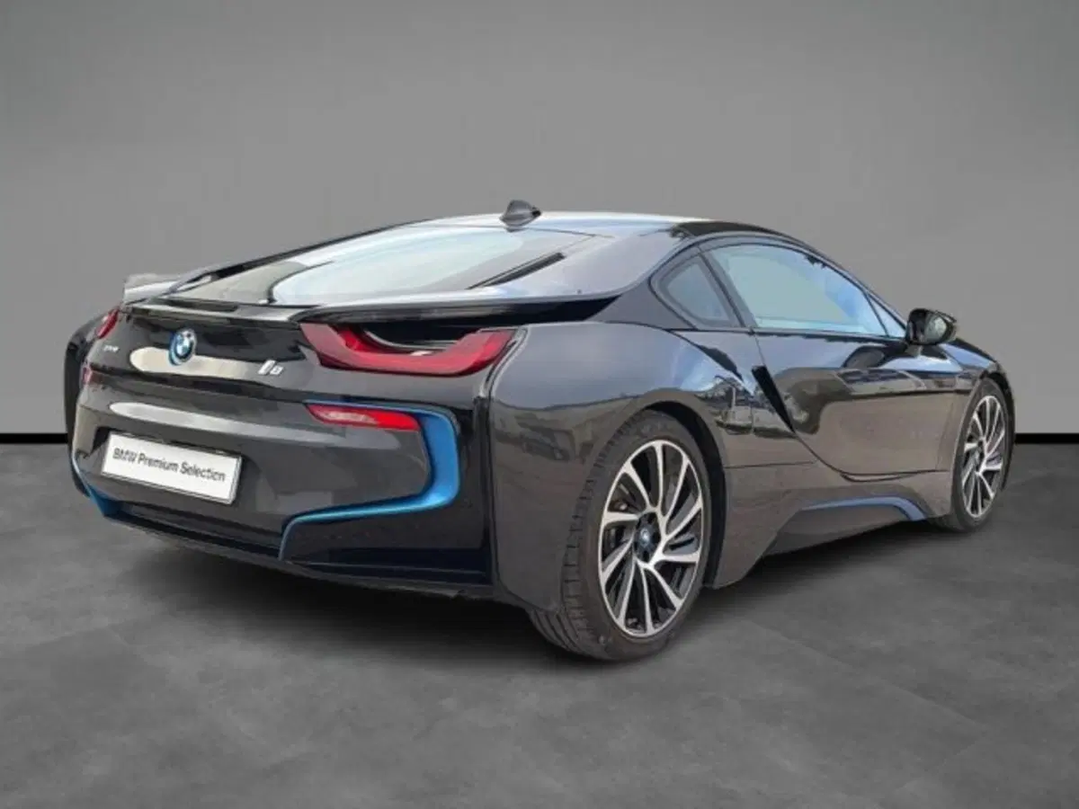 BMW i8 Coupé usata a Lecce (5)