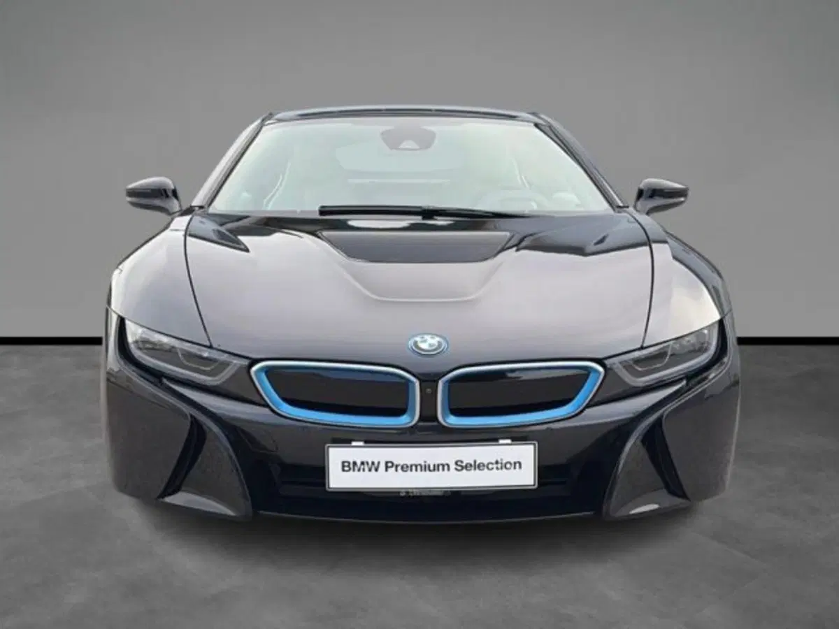 BMW i8 Coupé usata a Lecce (7)
