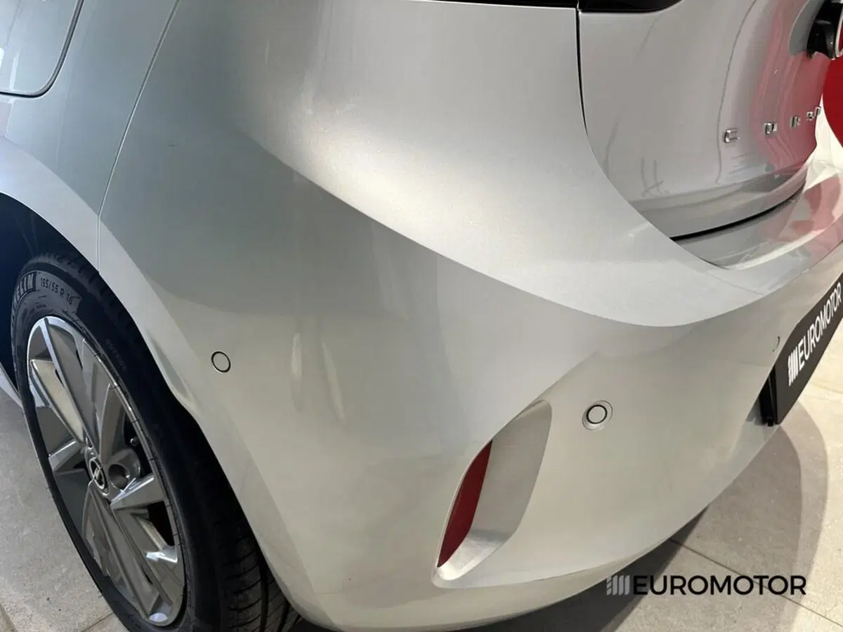Opel Corsa usata a Bari (12)