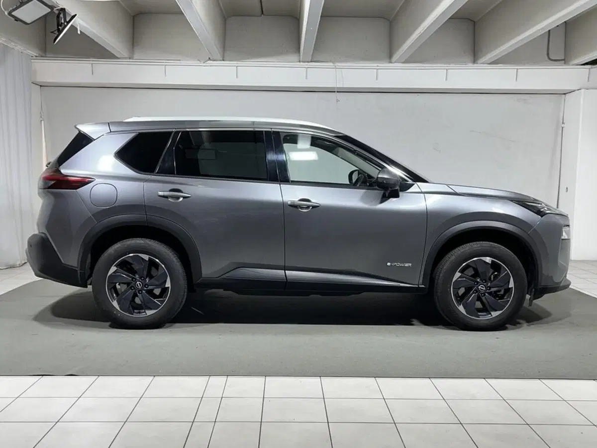 Nissan X-Trail usata a Sondrio (6)