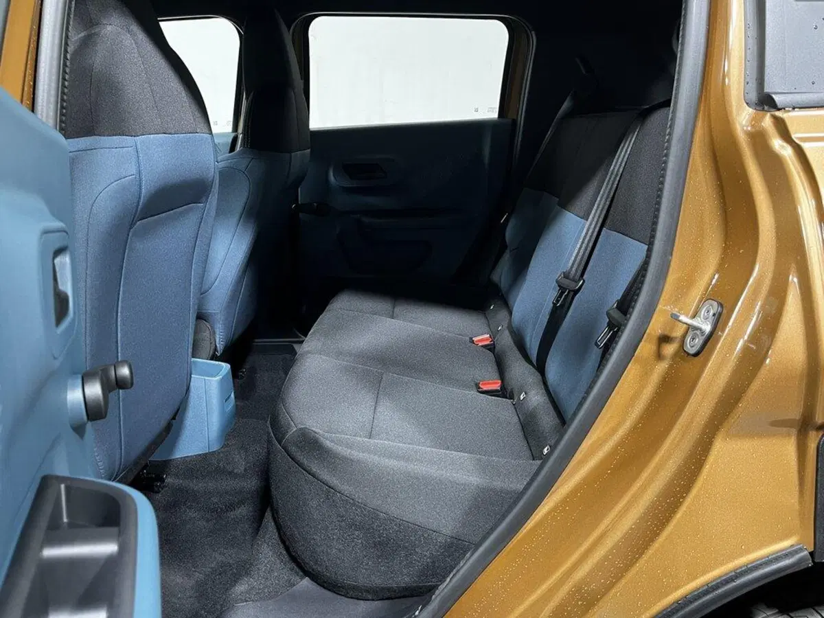 Fiat Grande Panda nuova a Sondrio (11)