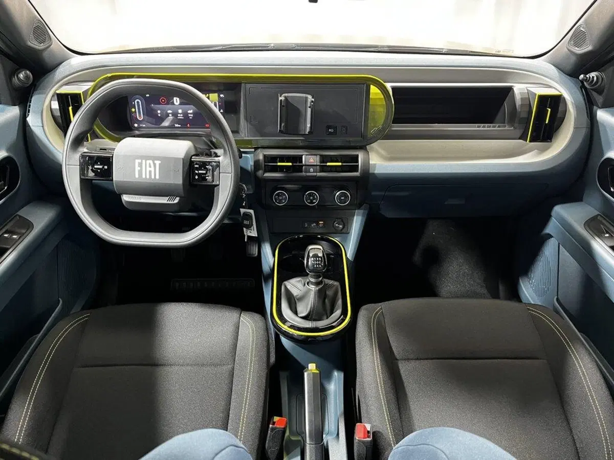 Fiat Grande Panda nuova a Sondrio (12)