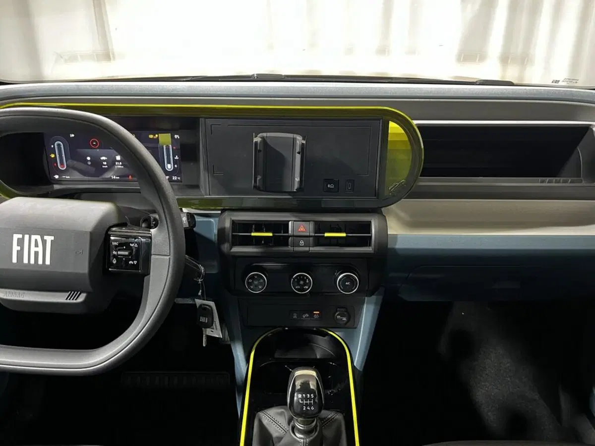Fiat Grande Panda nuova a Sondrio (14)