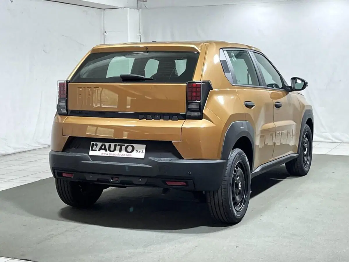 Fiat Grande Panda nuova a Sondrio (5)
