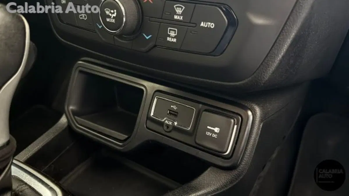 Jeep Renegade usata a Reggio Calabria (15)