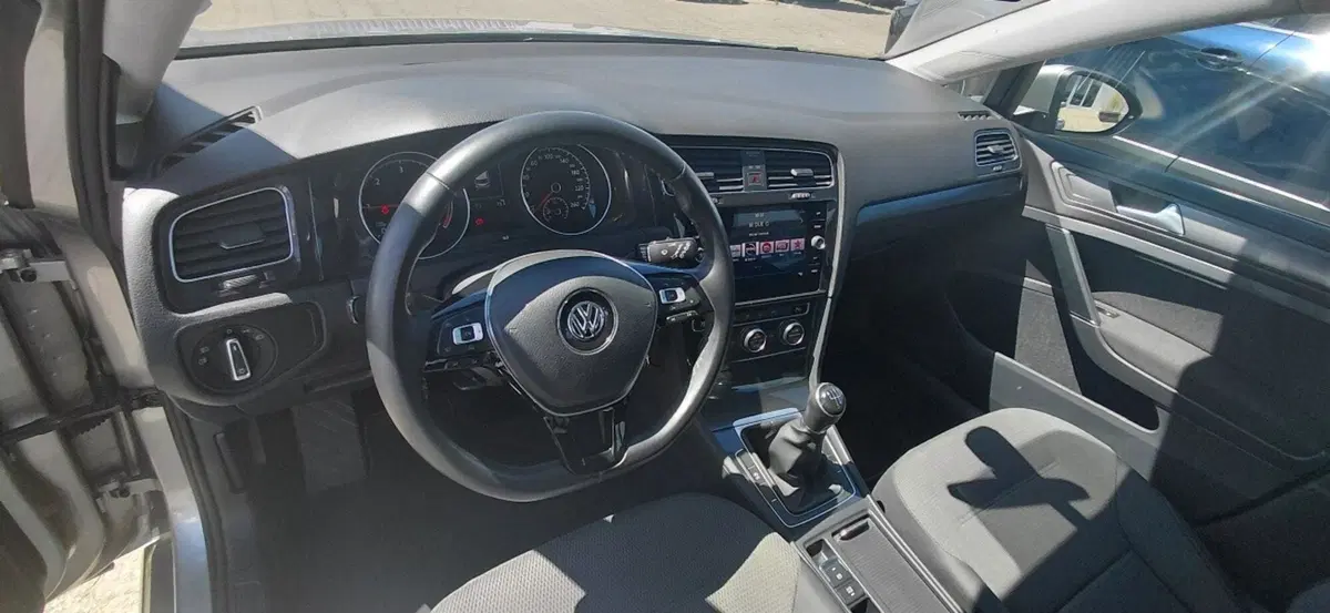 Volkswagen Golf Variant usata a Cosenza (12)
