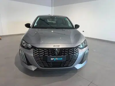 Peugeot 208 PureTech 100 Stop&amp;Start 5 porte Allure del 2025 usata a Atena Lucana