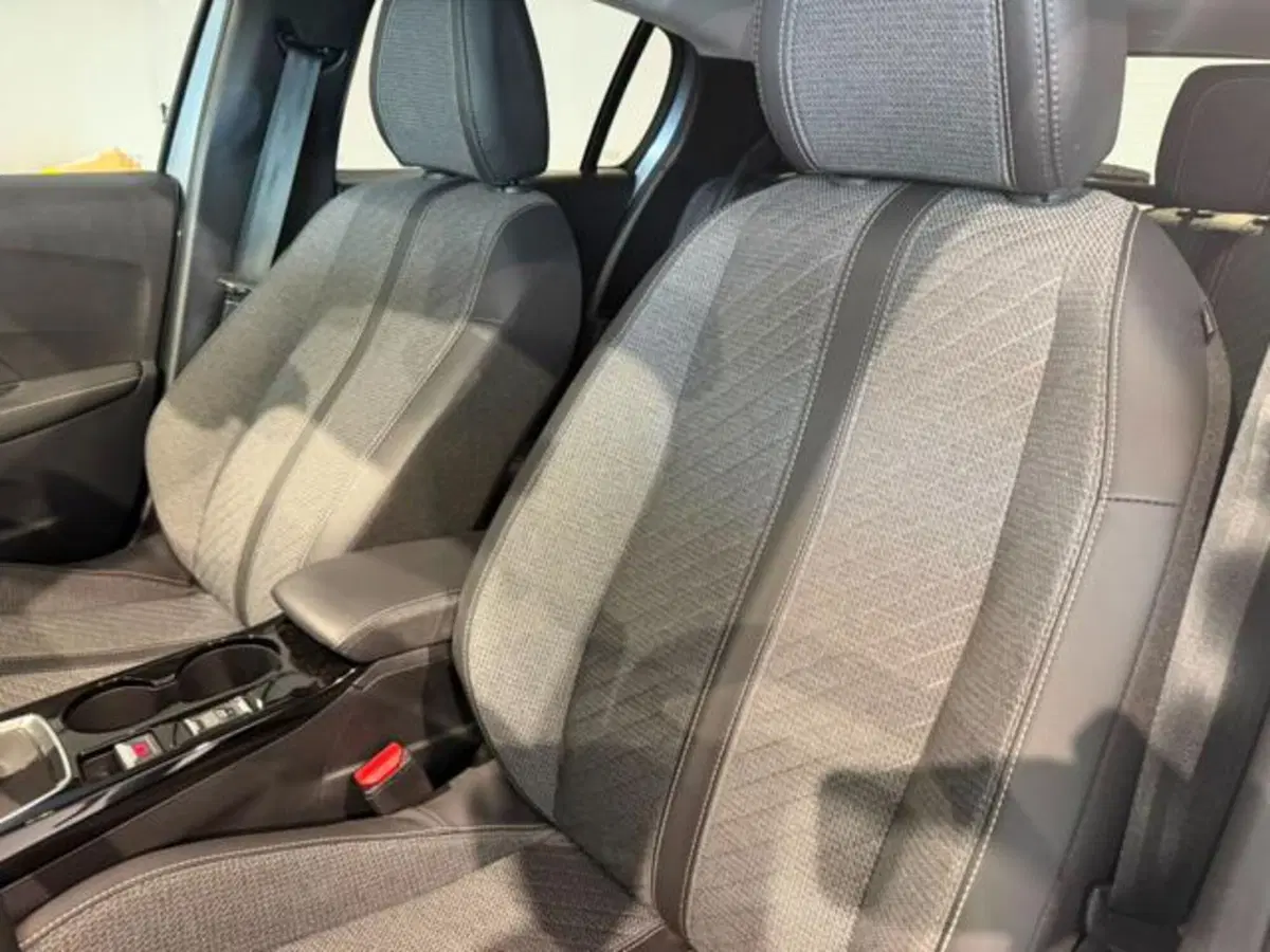 Peugeot 208 usata a Salerno (11)