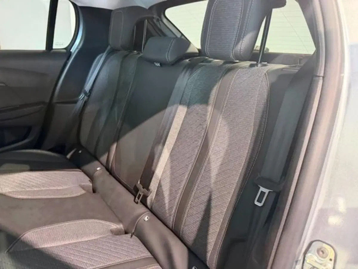 Peugeot 208 usata a Salerno (12)
