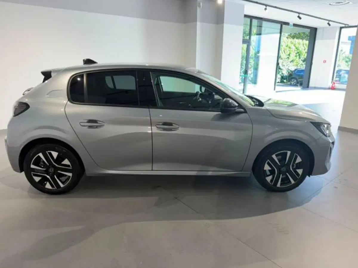 Peugeot 208 usata a Salerno (3)