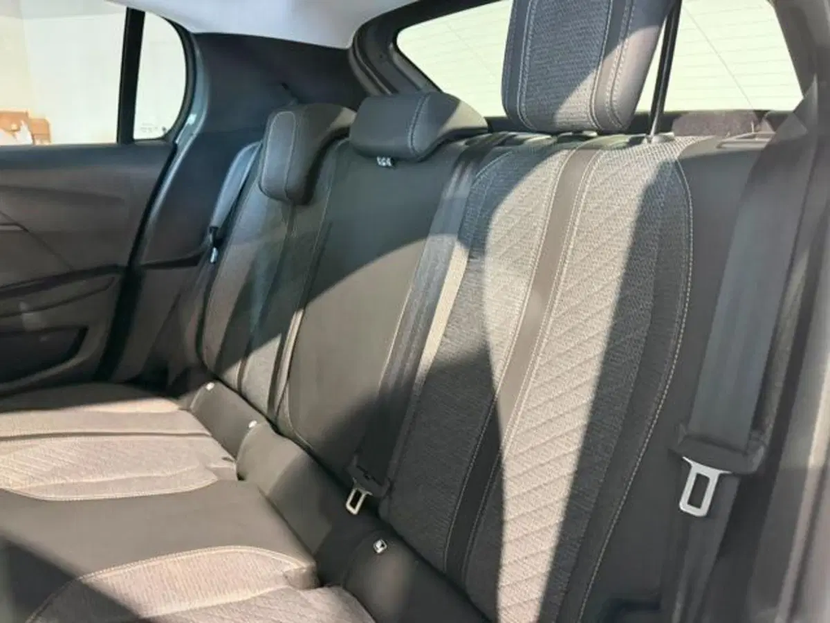 Peugeot 208 usata a Salerno (12)
