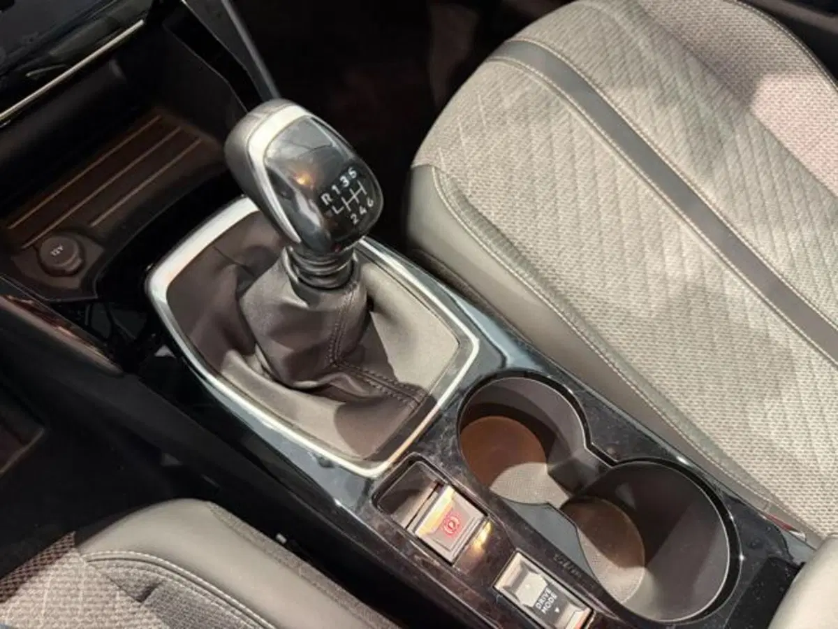 Peugeot 208 usata a Salerno (18)
