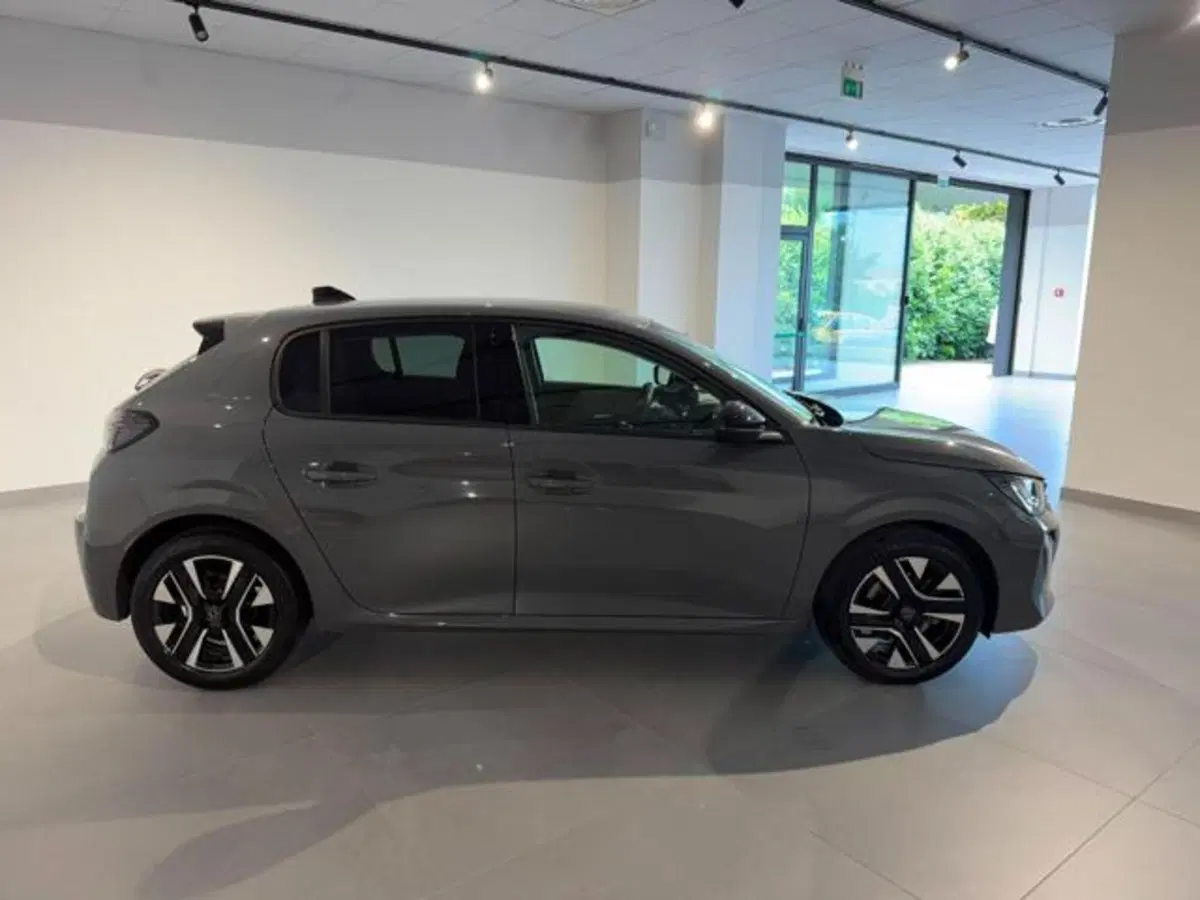Peugeot 208 usata a Salerno (3)