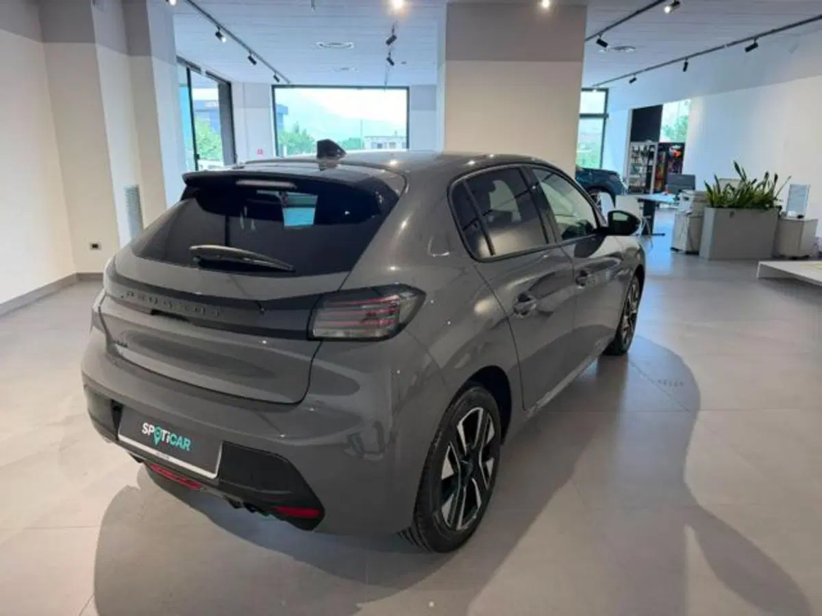 Peugeot 208 usata a Salerno (4)