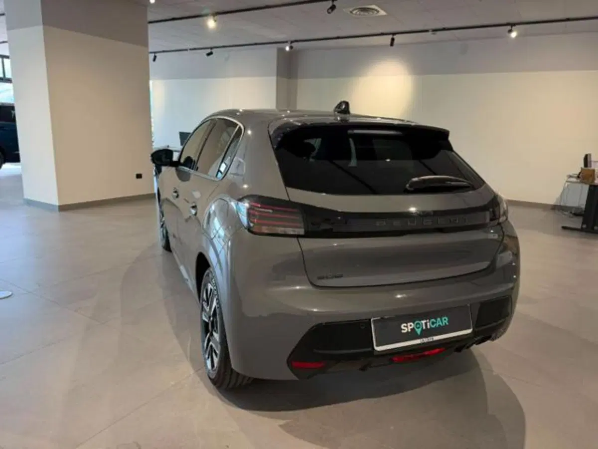 Peugeot 208 usata a Salerno (6)