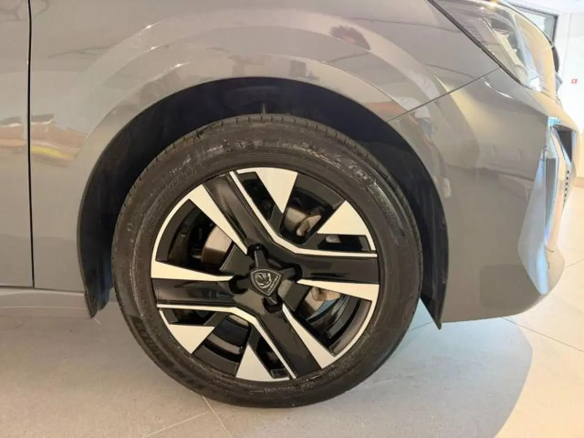 Peugeot 208 usata a Salerno (9)