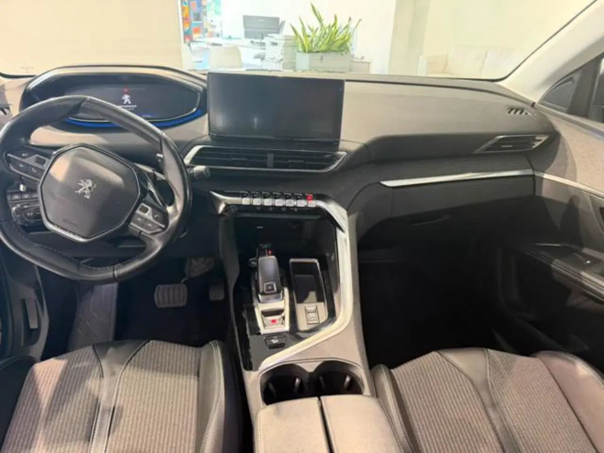 Peugeot 3008 usata a Salerno (13)