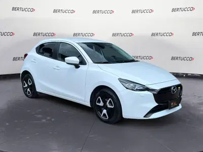 Mazda Mazda2 1.5 Centre-Line 75cv del 2024 usata a Verona