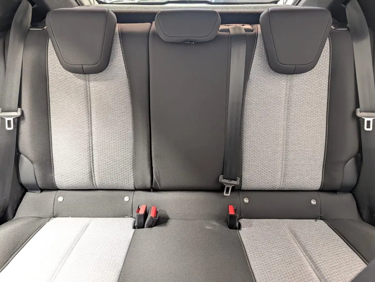 Opel Corsa nuova a Teramo (13)