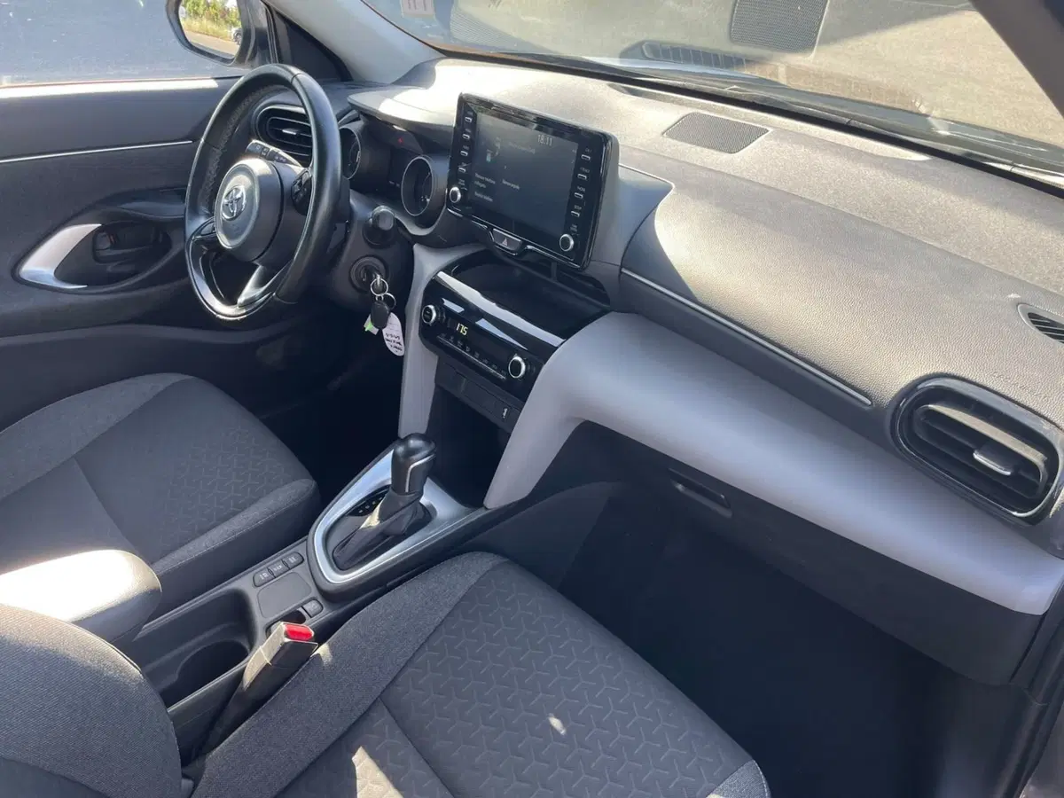 Toyota Yaris Cross usata a Piacenza (17)