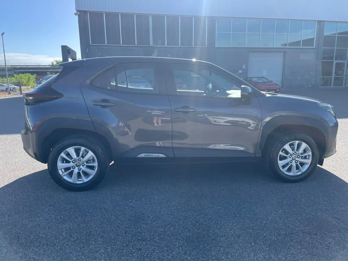 Toyota Yaris Cross usata a Piacenza (9)