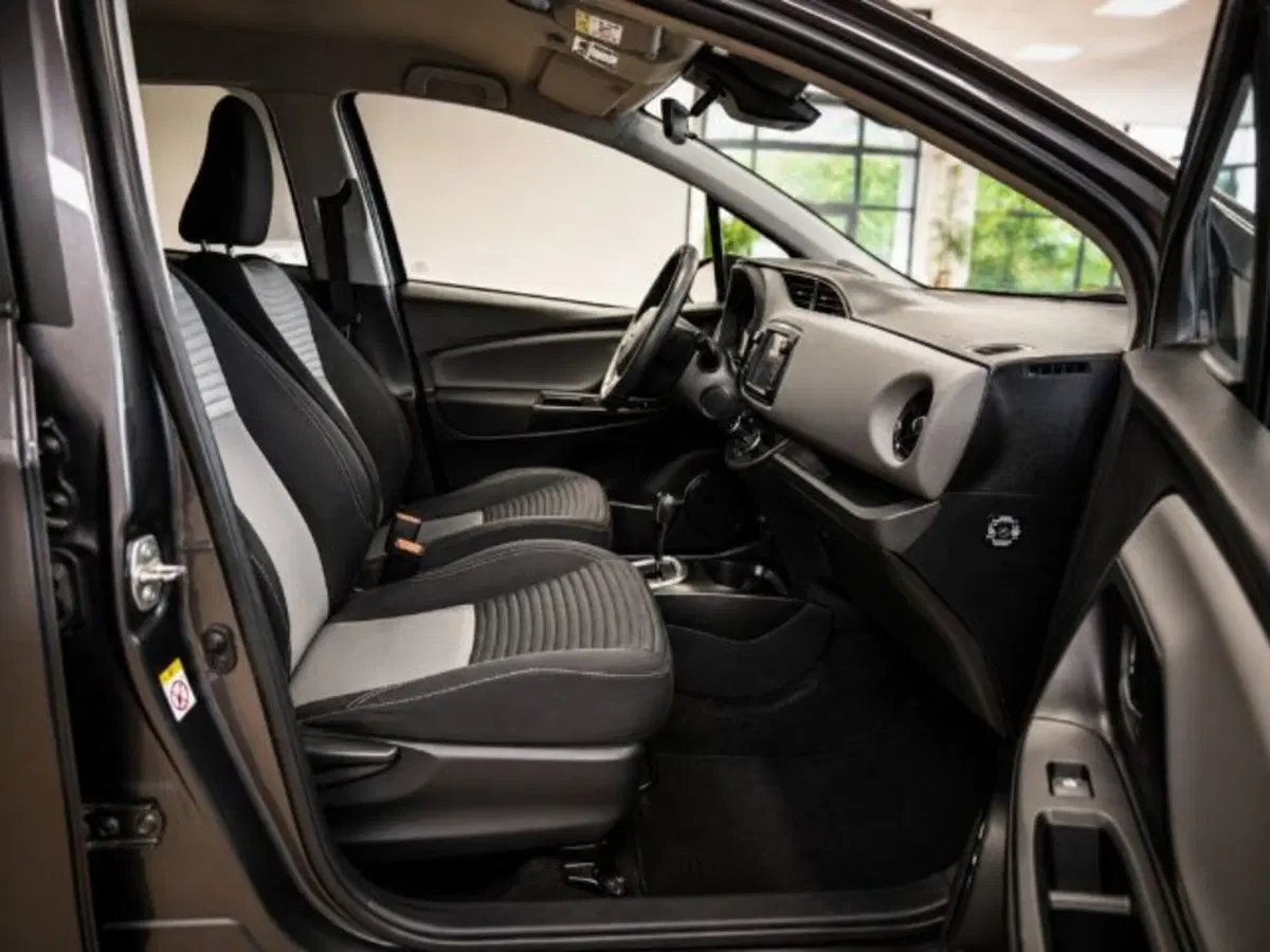 Toyota Yaris Cross usata a Latina (8)